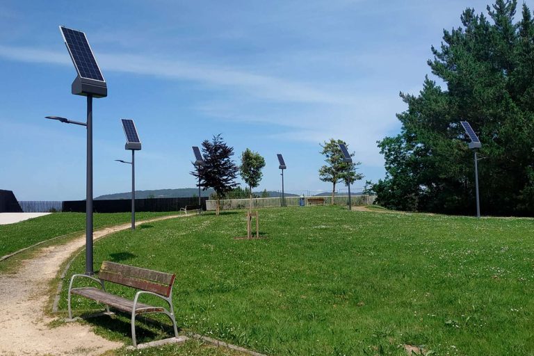 La solución fiable, rentable, sostenible y duradera que propone EKIONA, farolas solares