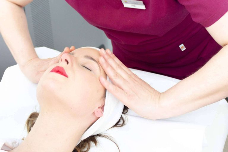 Cuidados y tratamientos para lucir una piel radiante en Navidad, por la Clínica Sánchez del Río