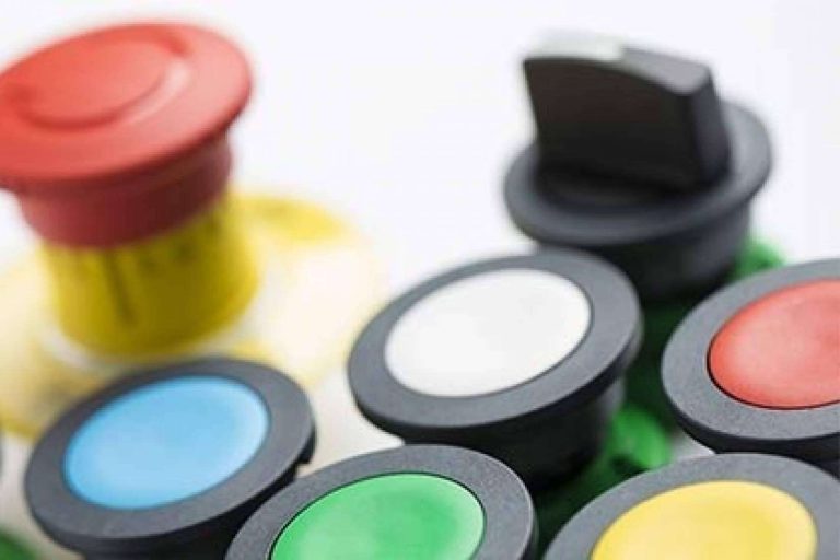 Material eléctrico Schneider Electric en la firma Cadenza Electric