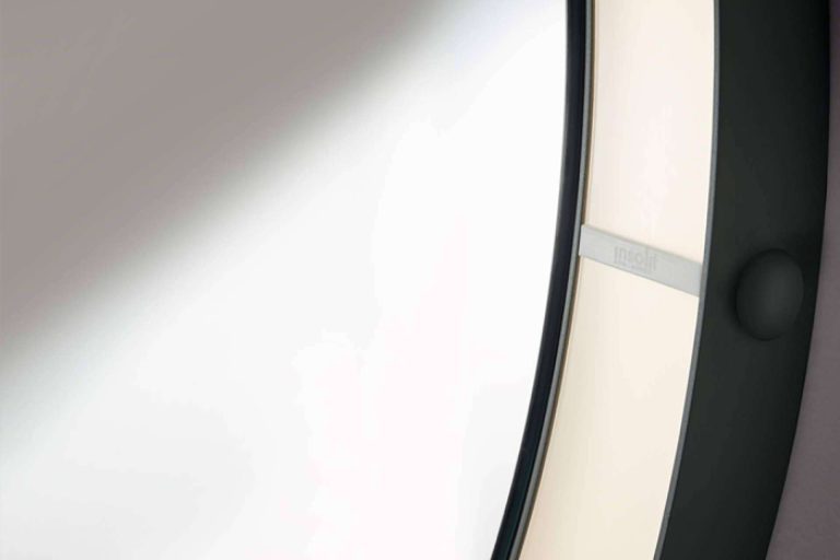 TR Moon es una lámpara especial para baños con la calidad y el diseño de la marca Insolit