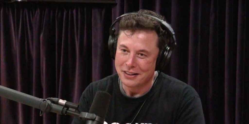 Elon Musk: las veces que la ha liado en las redes sociales 62 Programa The Joe Rogan Experience y Elon Musk