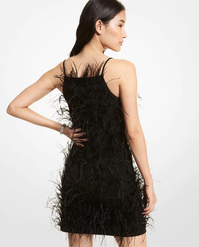 Vestido corto de tirantes con plumas en El Corte Inglés