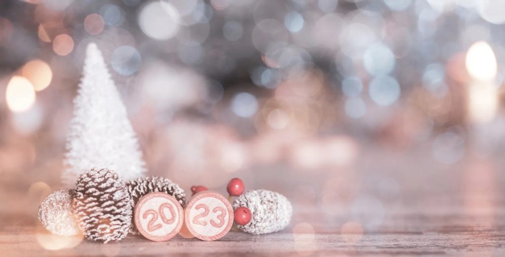 10 hechizos de buena suerte que deberías hacer para este año nuevo 252 Llevar ropa interior roja, uno de los rituales para atraer la buena suerte en Nochevieja