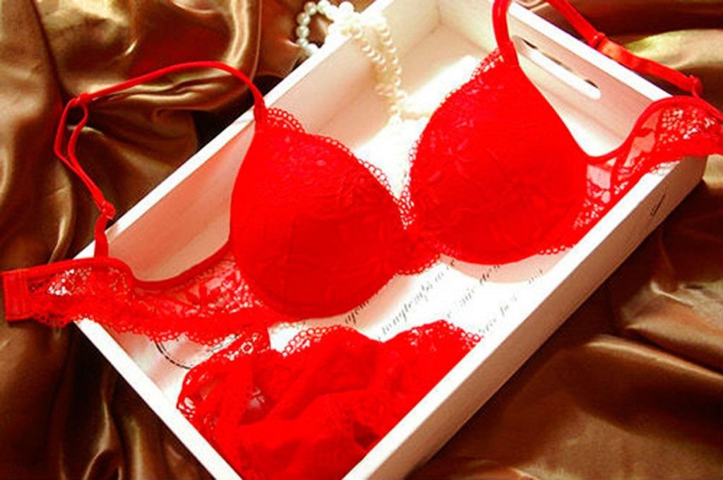 10 hechizos de buena suerte que deberías hacer para este año nuevo 253 Comer las 12 uvas, una tradición de Fin de Año para la buena suerte