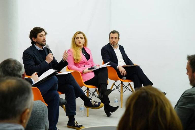 Vázquez y Saura confrontan sus modelos de partido para Cs en el primer debate de cara a las primarias