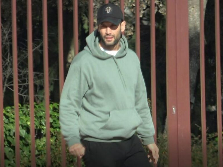 Jorge Pérez reaparece volcado en su familia coincidiendo con el regreso a televisión de Alba Carrillo