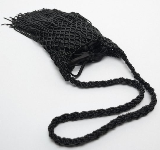 El bolso mini de oferta en Zara que combina con todo este invierno