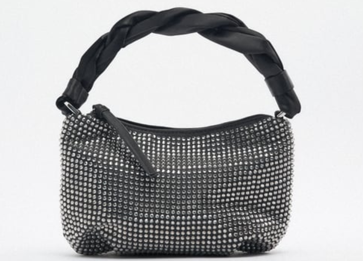 El bolso mini de oferta en Zara que combina con todo este invierno
