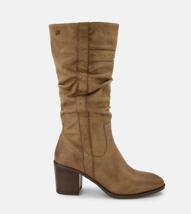 Botas de mujer en topo tipo campera con detalle de dibujos bordados y tacon bloque