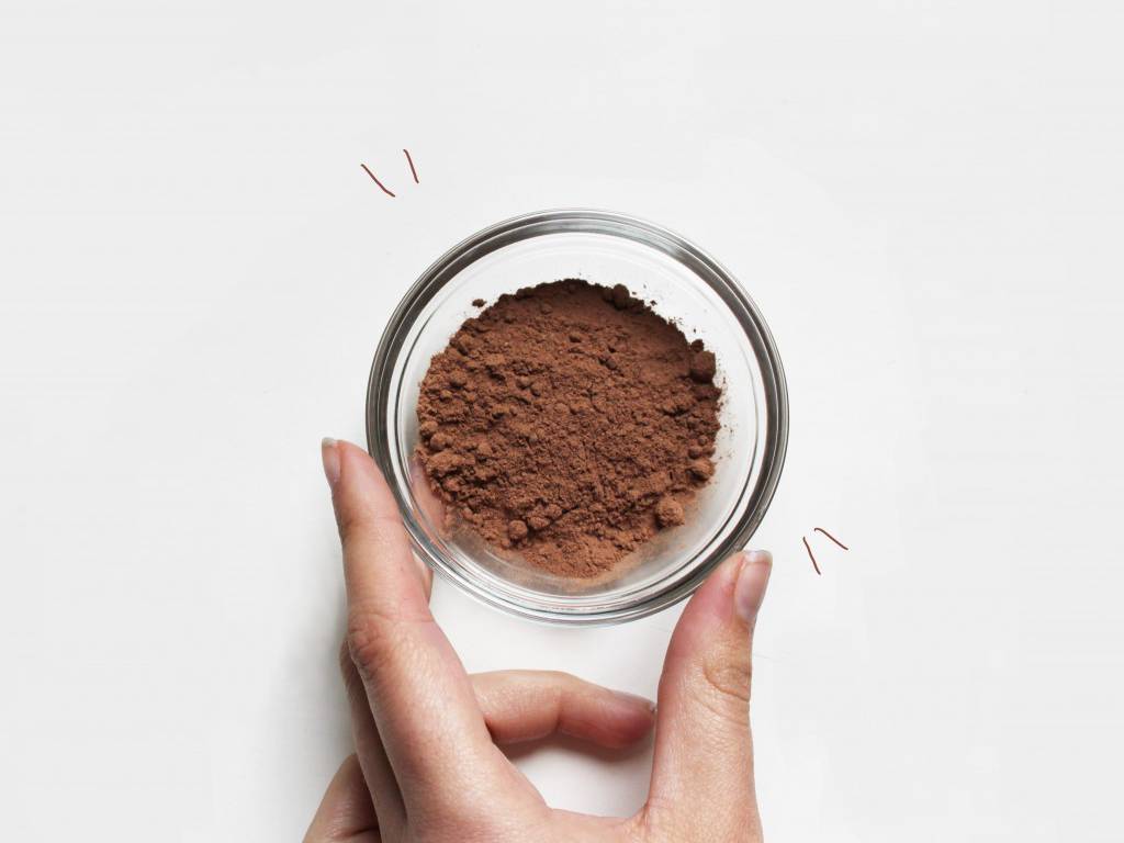 ¿Cómo hacer colorete o blush de maquillaje casero?