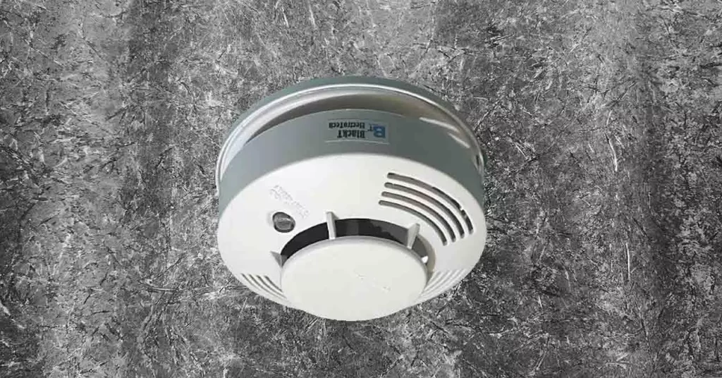 Protege tu hogar con esta tecnología y olvídate de contratar alarmas 13 Detector de incendio inteligente