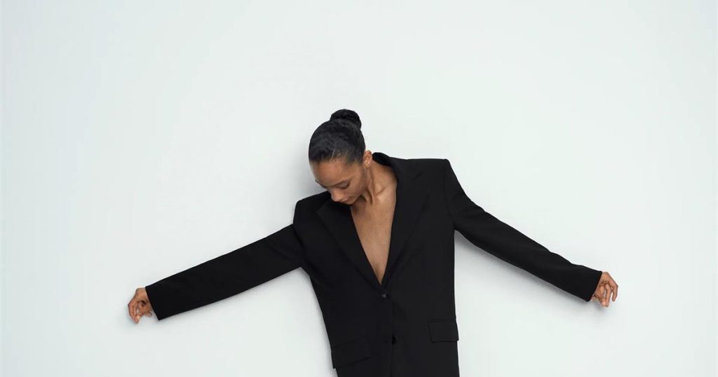 Blazers y hombreras de gran tamaño