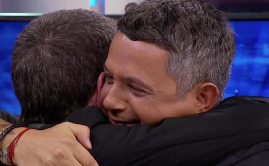 Pablo Motos cuenta emocionado cómo le ayudó Alejandro Sanz tras la muerte de su padre