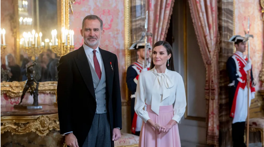 Look de la reina