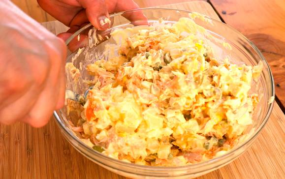 Ensaladilla rusa el truco para hacerla más sana para los niños