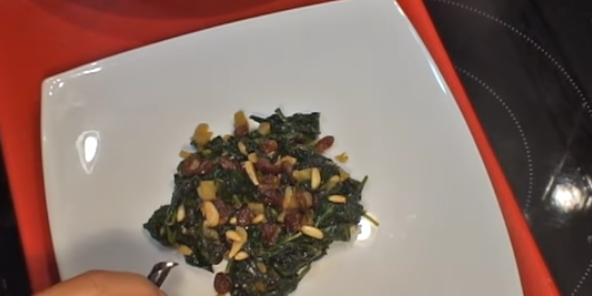 Espinacas a la catalana: así se hace el plato favorito del chef José Andrés