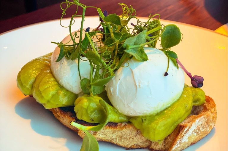 Huevos poché: el sencillo truco para que queden perfectos