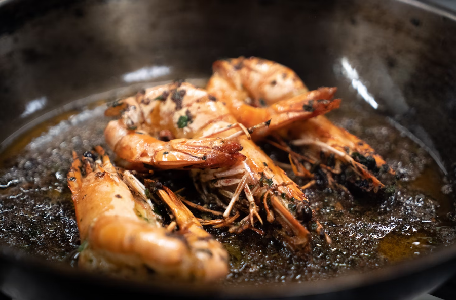 Langostinos al güisqui, la receta gourmet de Berasategui que puedes hacer en casa