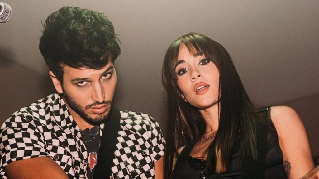 Las pilladas que confirman la relación de Aitana y Sebastián Yatra 91 La pillada en Baqueira