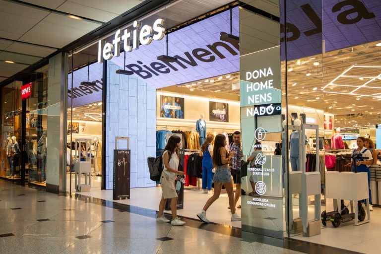 Lefties: los pantalones de nueva colección para deslumbrar