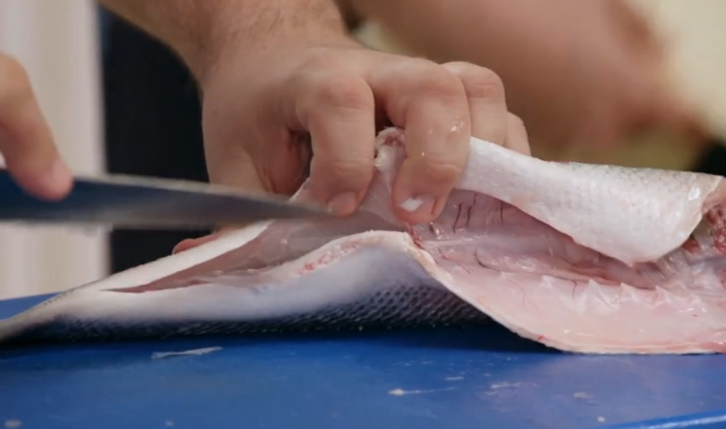 Lubina a la sal: el secreto de Dani García para que quede perfecta