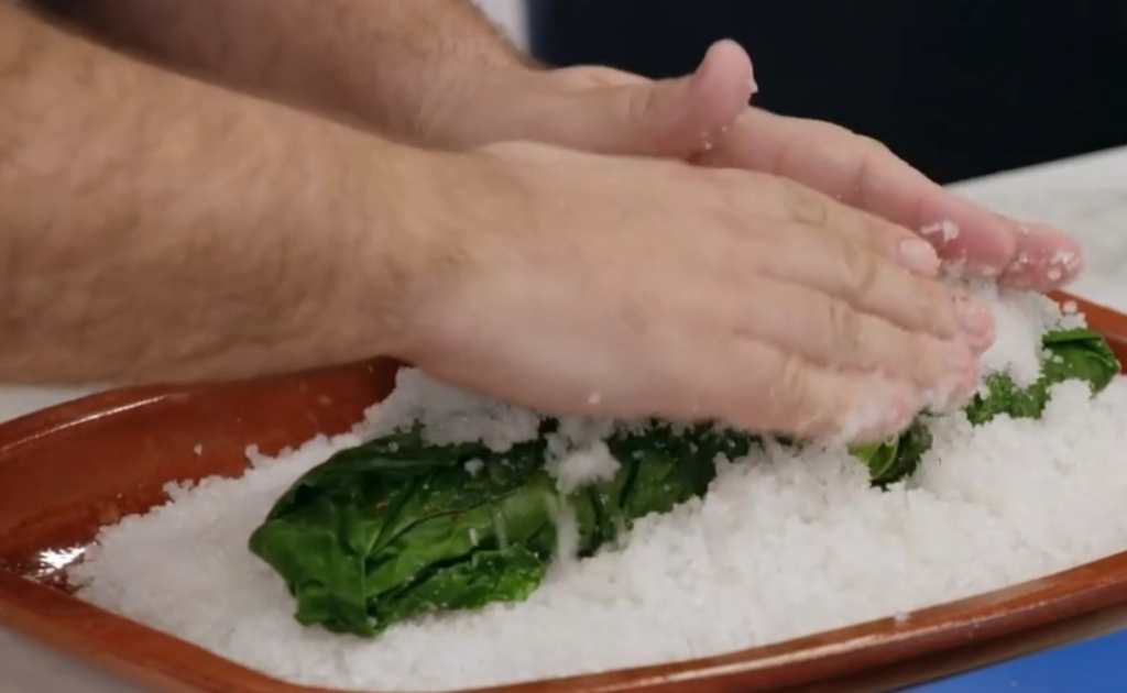 Lubina a la sal: el secreto de Dani García para que quede perfecta