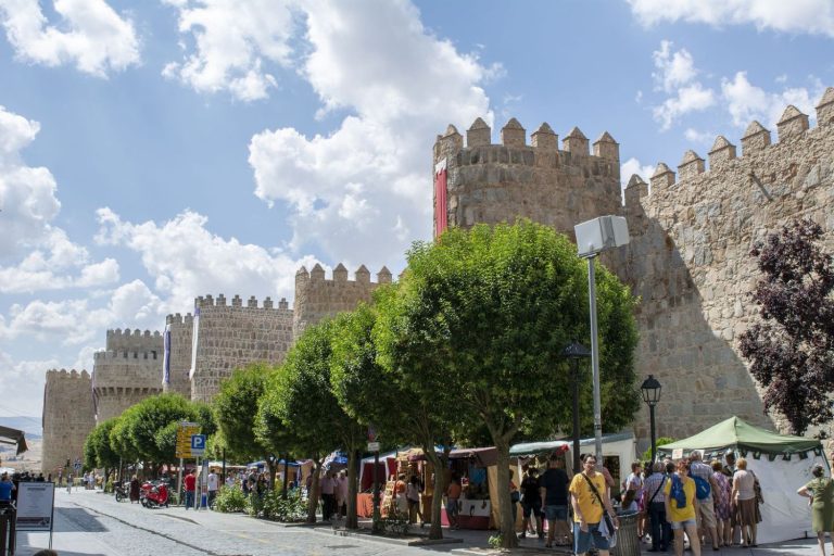 El Mercado medieval en Valencia: más de 60 puestos gratis que no te puedes perder este fin de semana