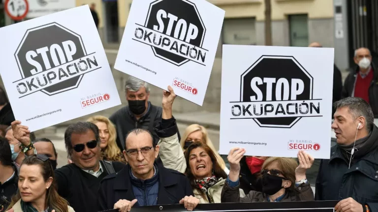 Los okupas en España, un problema de gravedad que el Gobierno no encuentra solución