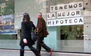 El Banco de España cita a la banca para impulsar la hipoteca inversa: apenas 200 operaciones