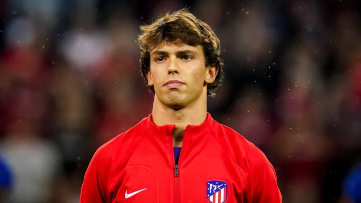 Una expulsión que tiene su lado económico