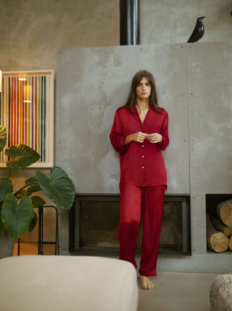 Parfois: el pijama con antifaz que puedes personalizar con tu nombre