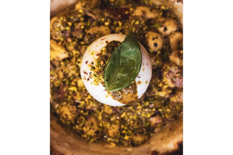 ¿Cómo encontrar una pizzería napolitana en Barcelona?, Spaccanapoli