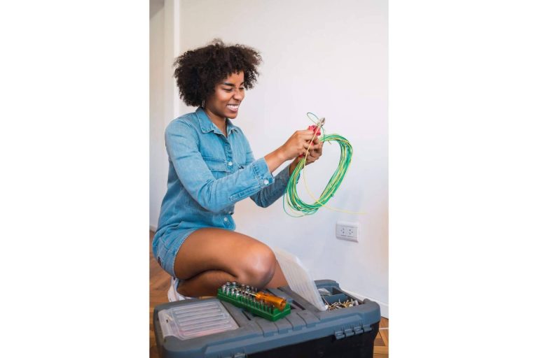 Cadenza Electric, distribuidores de Schneider Electric