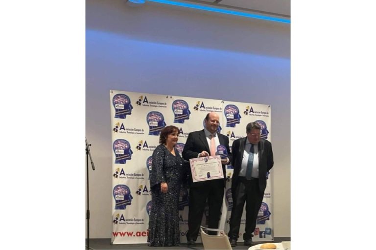 La firma de Segovia Onesimum recoge el Premio Europeo al Talento Empresarial