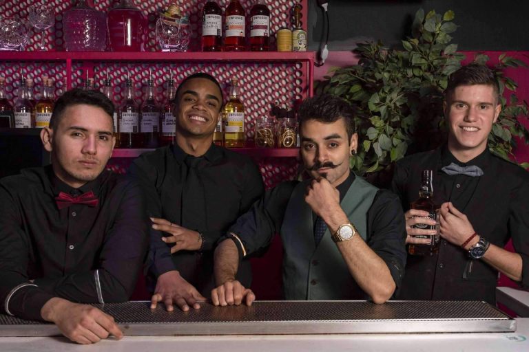 Una de las instituciones que más bartenders profesionaliza en España es la Escuela de Coctelería de Madrid