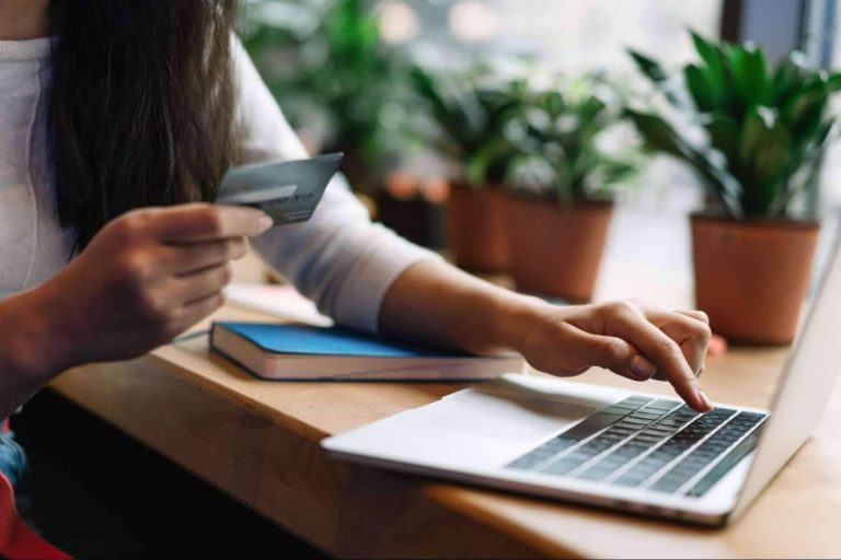 MercApp es una herramienta que permite crear un negocio en internet en solo 6 pasos