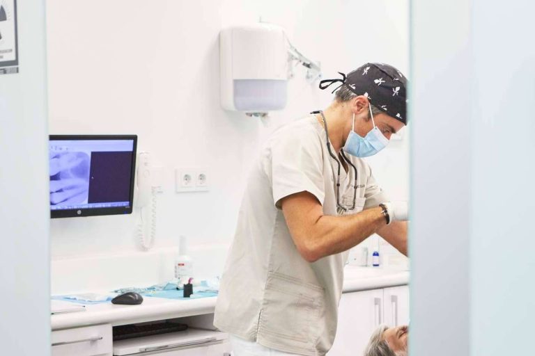 Elevación de seno maxilar en la Clínica Dental Ruiz de Gopegui