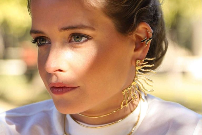 Trepillé y la combinación y mezcla de collares, la tendencia en joyas que no pasa de moda