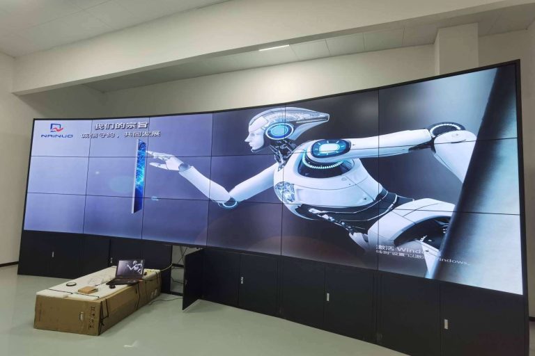 Pantallas para cartelería digital y otros productos de escaparatismo digital estarán presentes en el Integrated Systems Europe, ISE2023