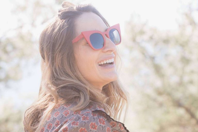 Las gafas de sol para mujer de DuBeck Eyewear, el complemento ideal para cualquier outfit en el día a día