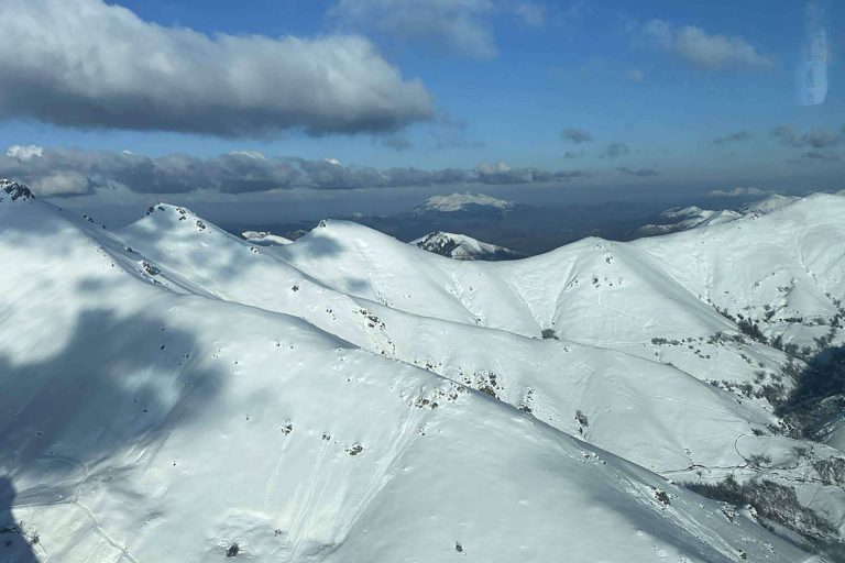 Volar en Asturias con los cursos de pilotaje de ultraligero de Asturfly