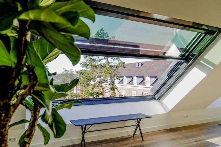 El techo móvil T8003 de Airclos es el aliado para el aislamiento térmico y acústico