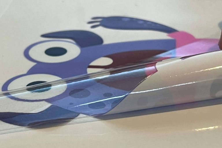 La revolución de las pegatinas y los adhesivos stickers, UV-DTF Barcelona