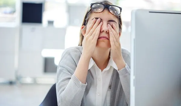 Vista cansada: consejos para no quedarte ciego delante del ordenador