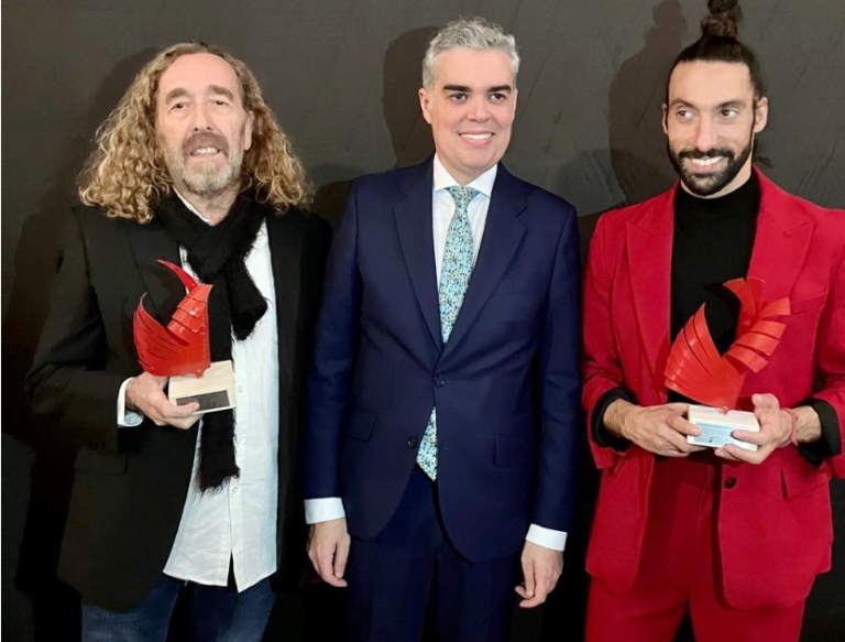 Doble éxito de SO-LA-NA en los Premios ALMA gracias al reconocimiento profesional de Juanlu Vela y Eduardo Guerrero