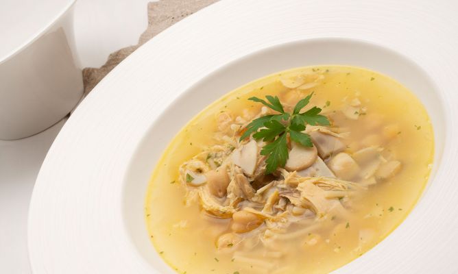 Santificada sea la sopa de pollo