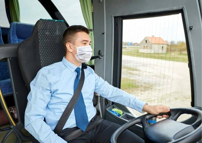 El Consejo de Ministros aprueba el fin de las mascarillas en los transportes públicos