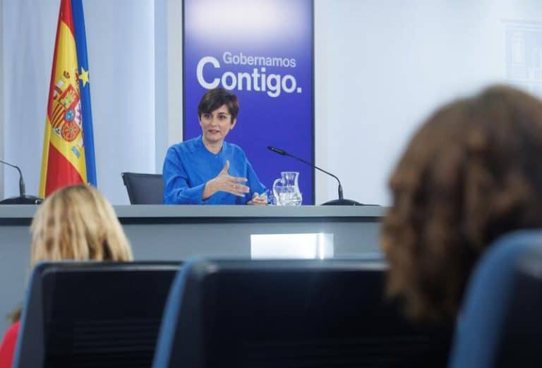 El Gobierno permite a Canarias, Castilla-La Mancha y Comunidad Valenciana endeudarse a corto y largo plazo
