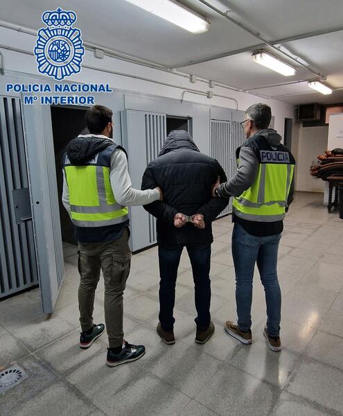 Detenido un presunto agresor sexual en Reus (Tarragona) con casi 14.000 archivos y 115 víctimas