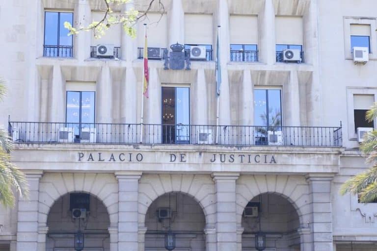 Condenado a cuatro años por agresión sexual a una prostituta a la que abordó 